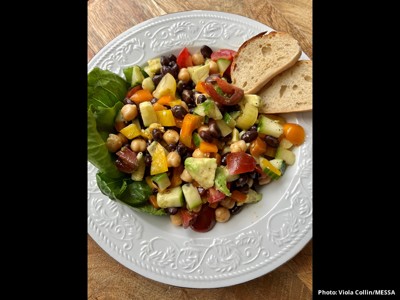 avocado chickpea salad